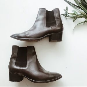 Frye Dara Chelsea Boots